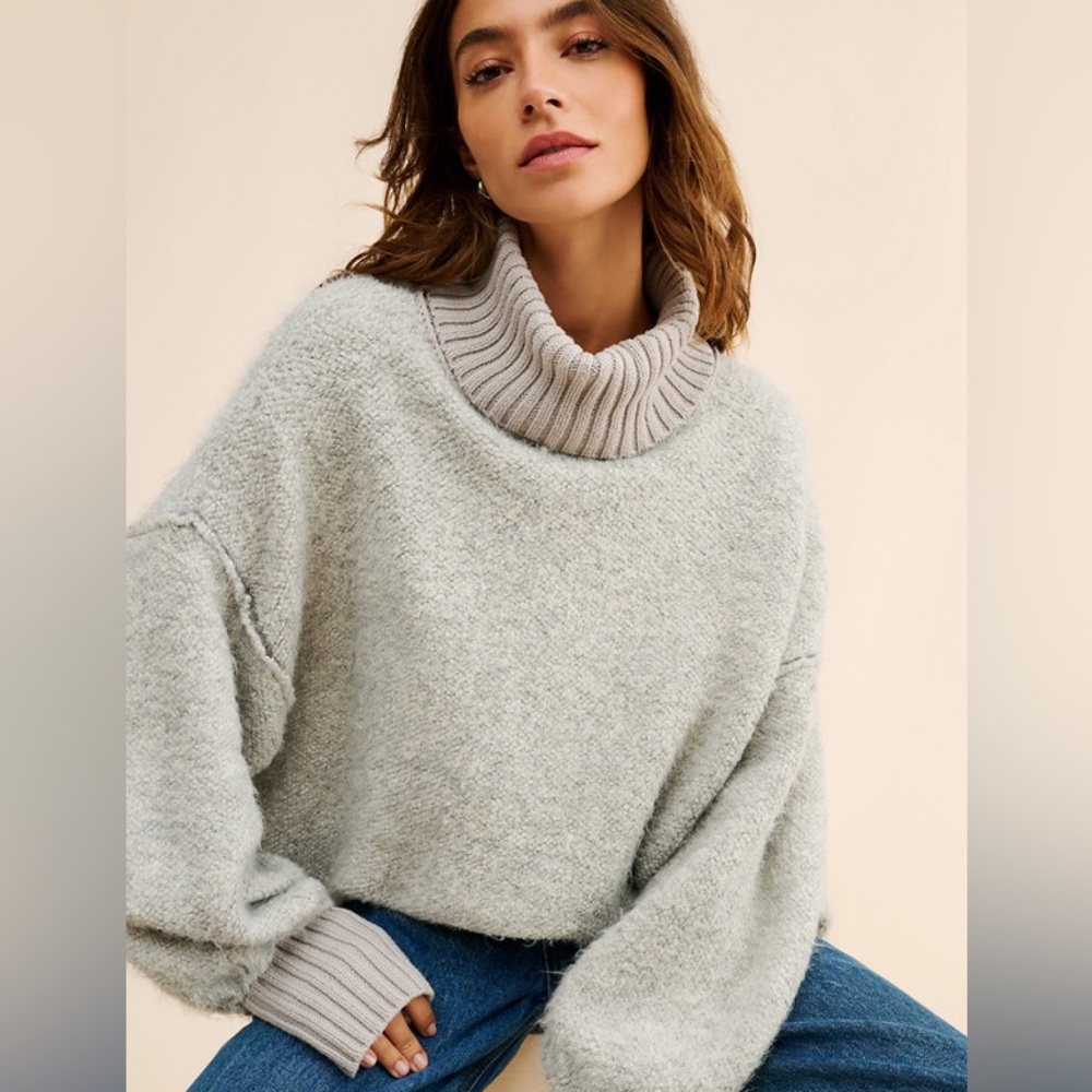 Free People Milo Cozy Turtleneck Sweater - Light Gray
